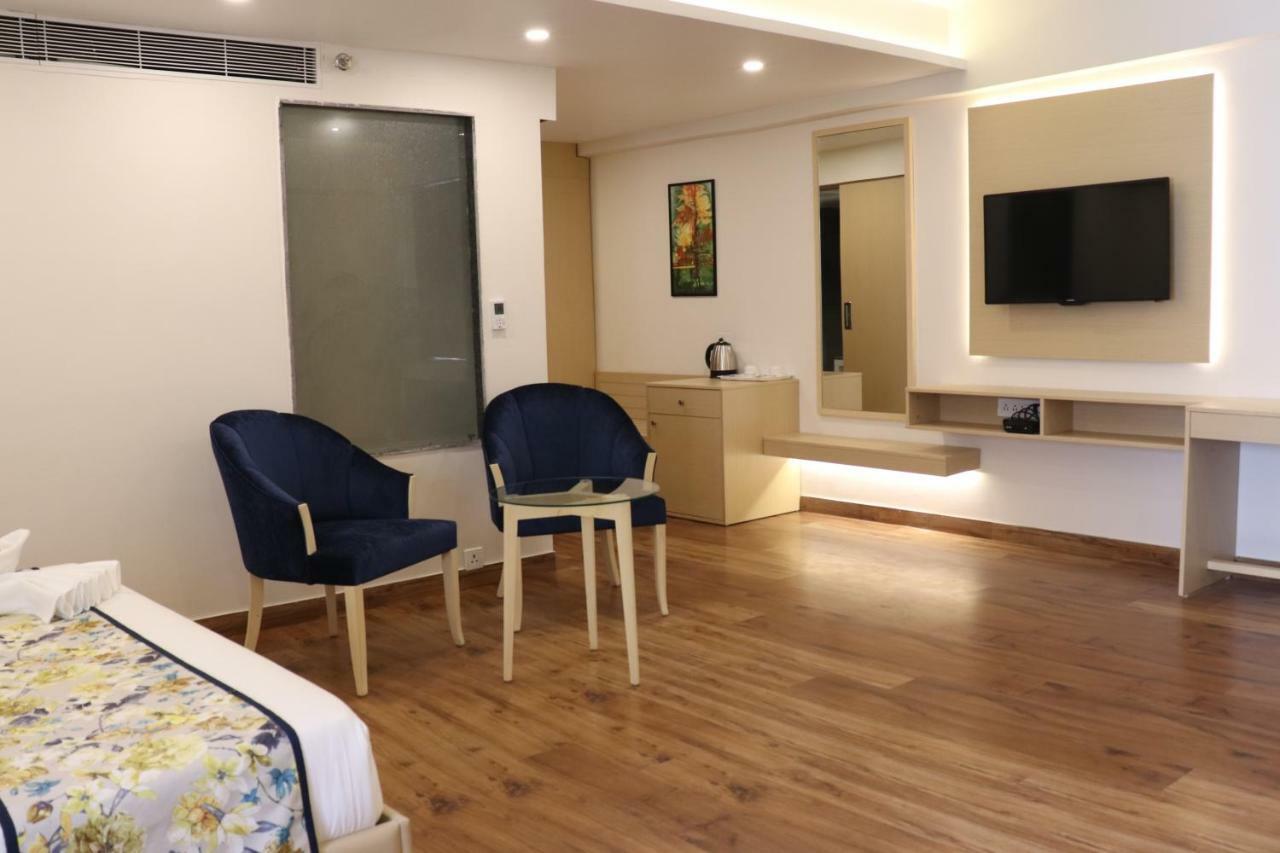 Hotel Le Amor Кота Экстерьер фото