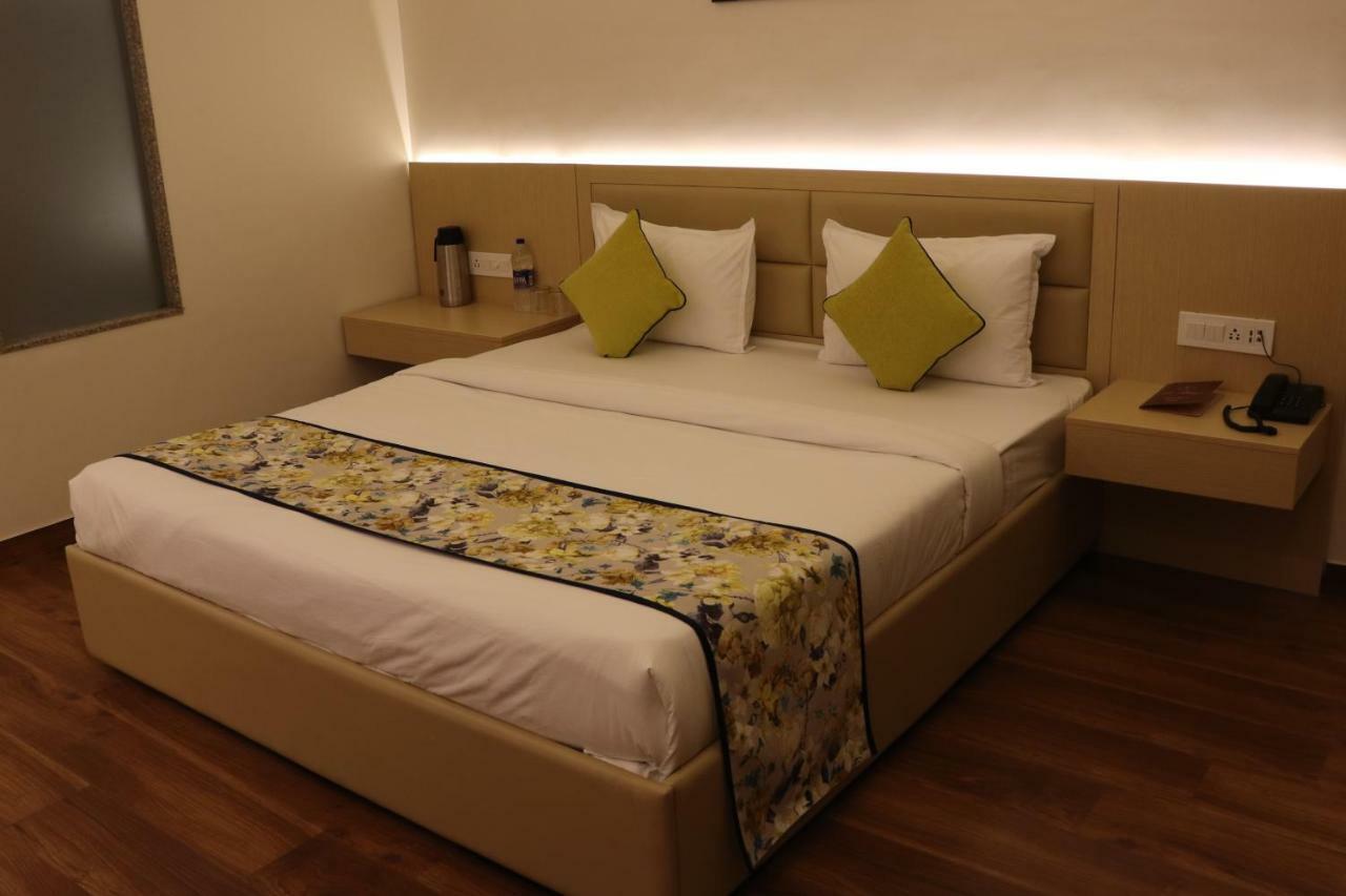Hotel Le Amor Кота Экстерьер фото
