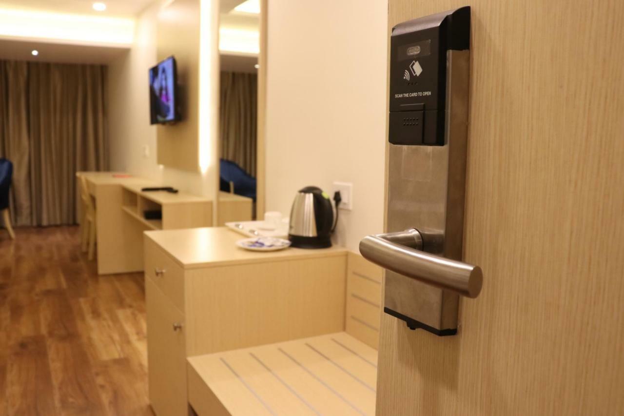 Hotel Le Amor Кота Экстерьер фото