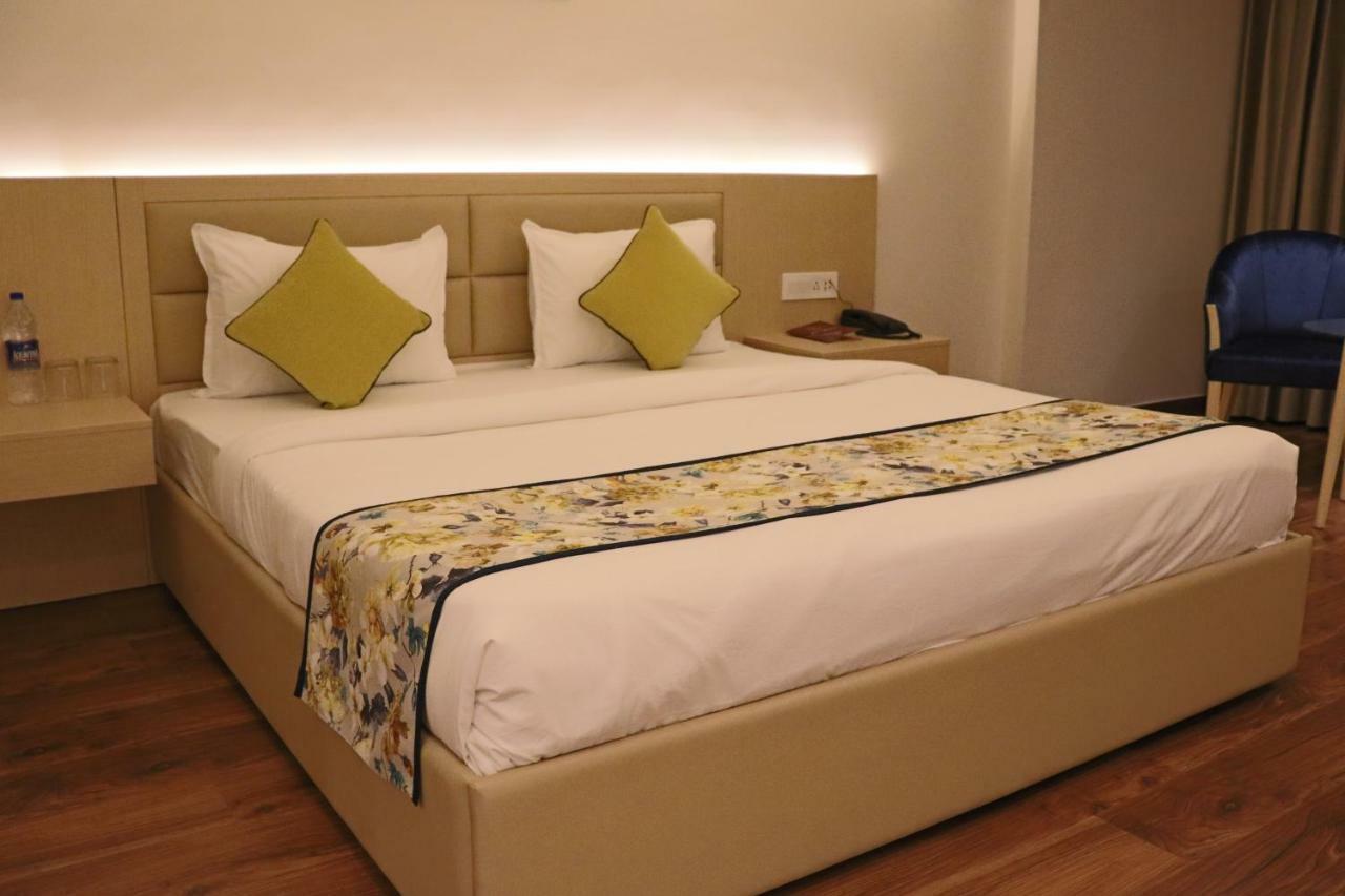 Hotel Le Amor Кота Экстерьер фото