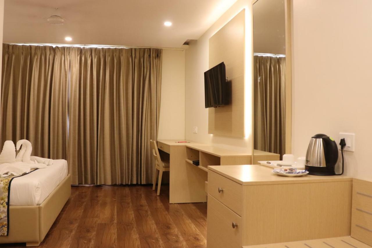 Hotel Le Amor Кота Экстерьер фото