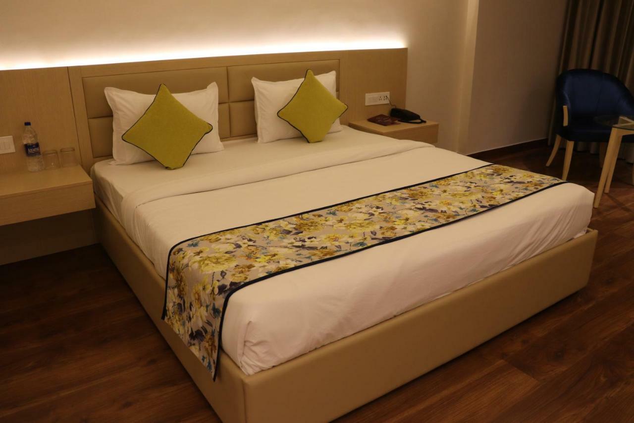 Hotel Le Amor Кота Экстерьер фото