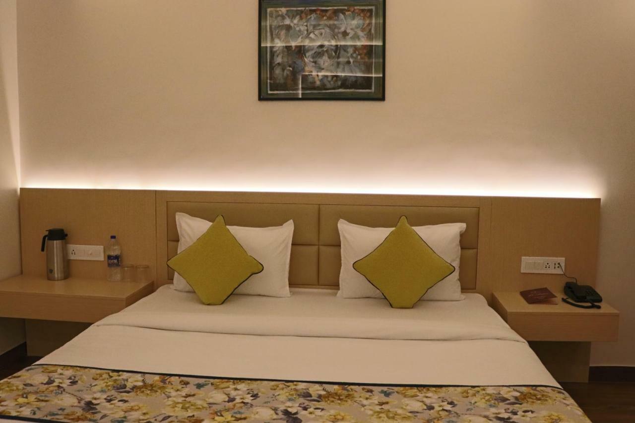Hotel Le Amor Кота Экстерьер фото