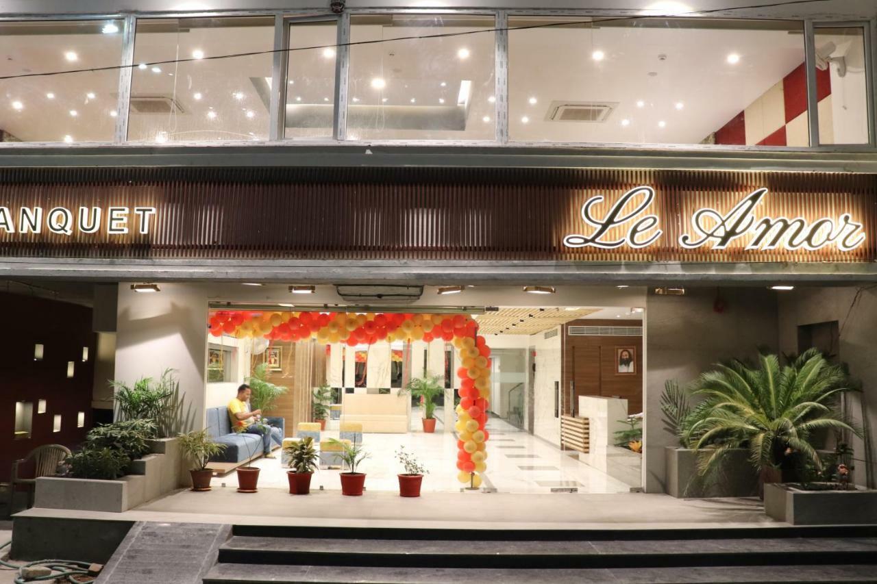 Hotel Le Amor Кота Экстерьер фото