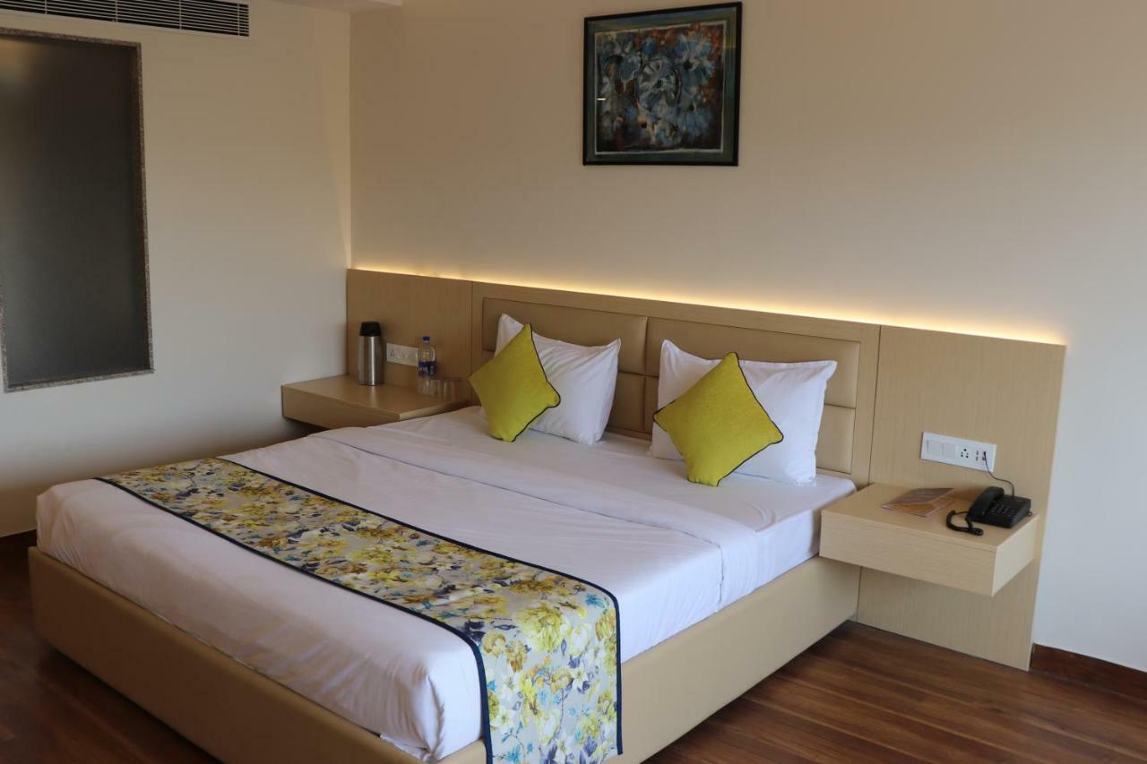 Hotel Le Amor Кота Экстерьер фото